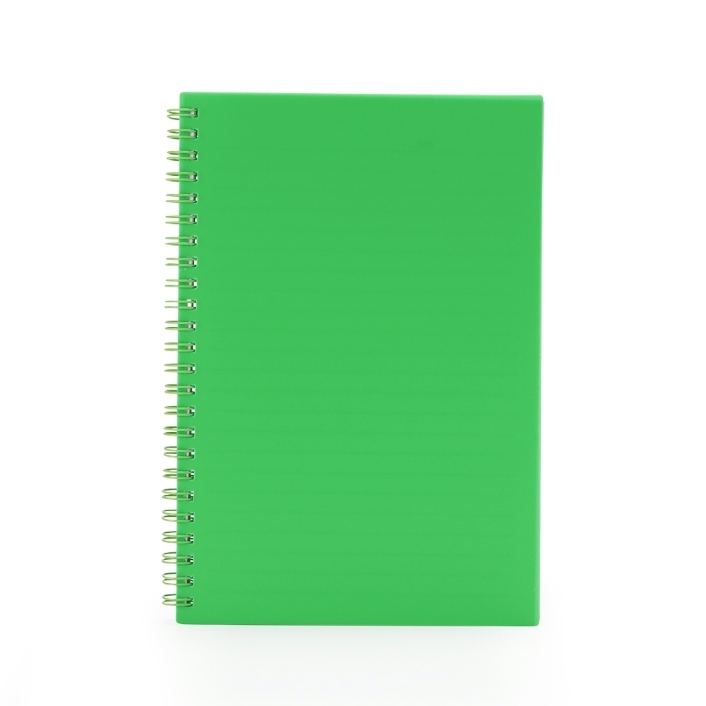 CADERNO A5 PLÁSTICO SPX-05071-VDC NA COR VERDE