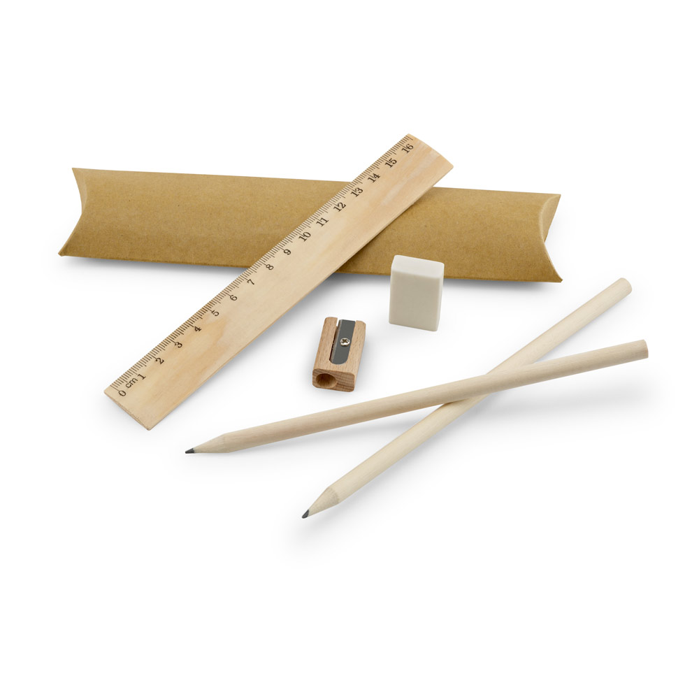 Kit de escrita composto por régua de 16,5 cm, 2 lápis de grafite, 1 borracha e 1 apontador. Fornecido com bolsa em papel kraft reciclado. Produto certificado de acordo com a portaria Inmetro nº423 de 8/out/2021. Bolsa: 190 x 45 x 20 mm