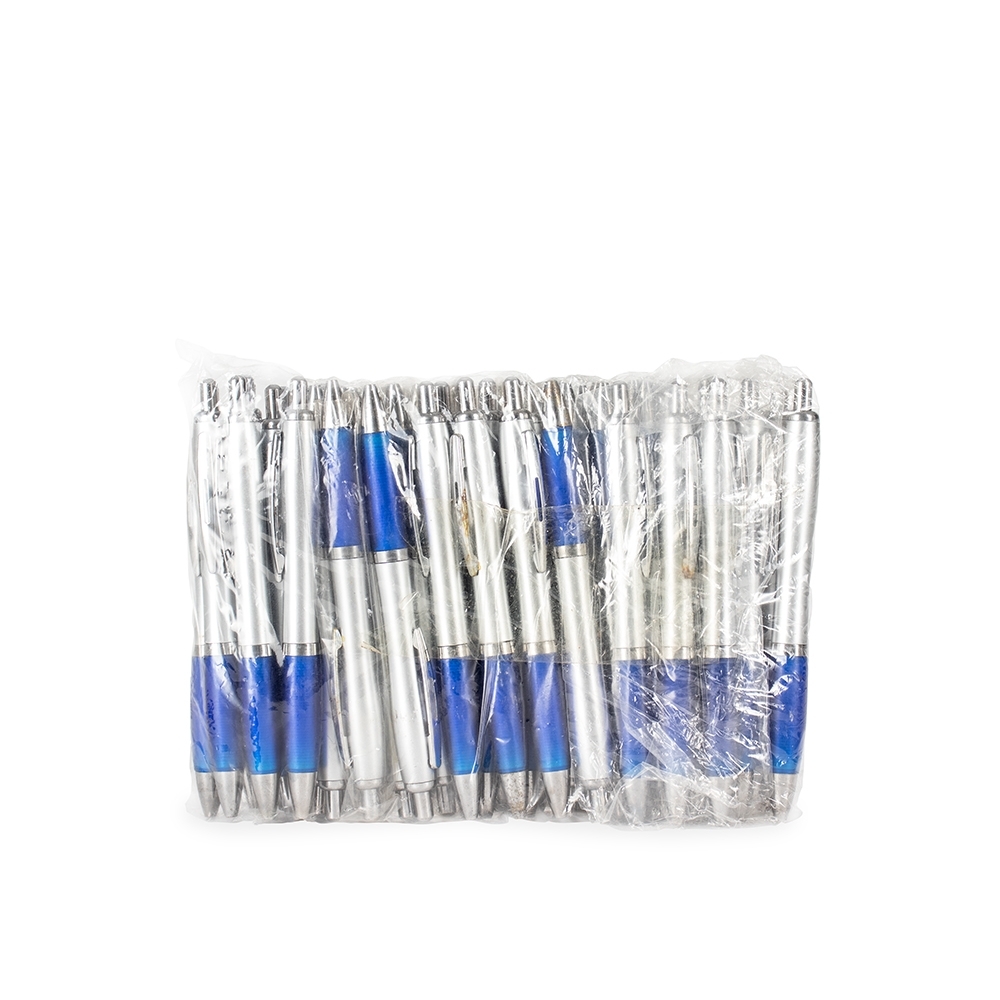 PACOTE C/ 50 PÇS CANETA PLÁSTICA SPX-O@00518-PRA/AZU NA COR PRATA